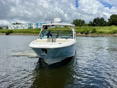 2022 Boston Whaler 320 Vantage, photo 1 in Venice, FL