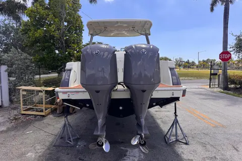 2018 Chris-Craft Calypso 30, photo 1 in Pompano Beach, FL