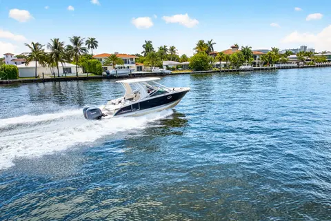 2023 Chaparral 280 OSX, photo 1 in Fort Lauderdale, FL