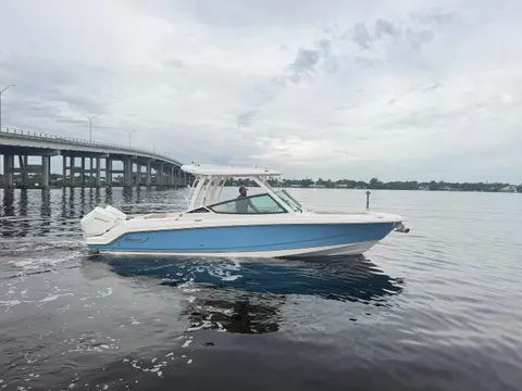 2027 Boston Whaler 280 Vantage, photo 1 in Stuart, FL