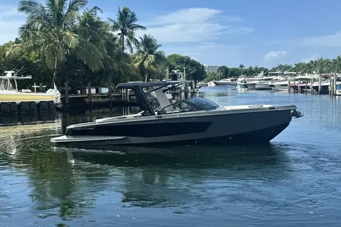 2023 Aviara AV32 I/O, photo 1 in Miami, FL