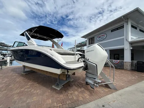 2025 Sea Ray SDX 270 Outboard, photo 1 in Sarasota, FL