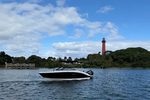 2026 Sea Ray SPX 210 Outboard, photo 1 in Jupiter, FL