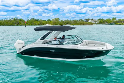 2026 Sea Ray SDX 250 Outboard, photo 1 in Venice, FL