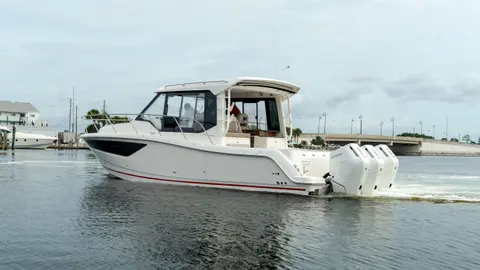 2026 Boston Whaler 365 Conquest, photo 1 in Panama City, FL