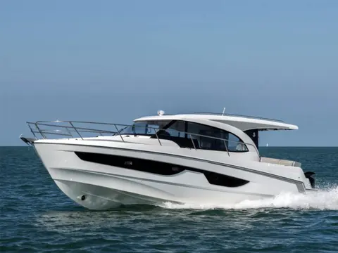 2027 Beneteau Antares 11, photo 1 in Niceville, FL