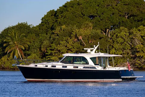 2027 Sabre 51 Salon Express, photo 1 in Jupiter, FL