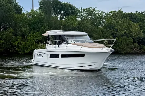 2016 Jeanneau Merry Fisher 855, photo 1 in Fort Lauderdale, FL