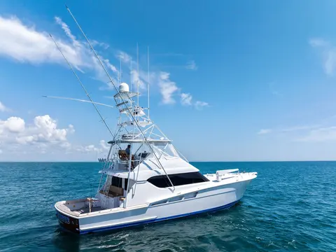 1998 Hatteras 60 Convertible, photo 1 in St Augustine, FL