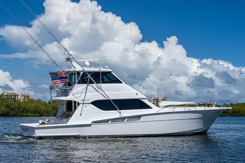 2004 Hatteras Enclosed Bridge, photo 1 in West Palm Beach, FL