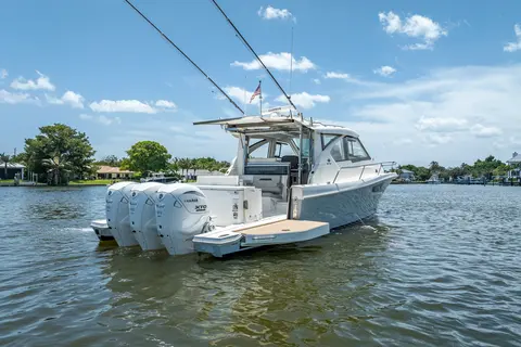 2024 Pursuit OS 445 Offshore, photo 1 in Vero Beach, FL
