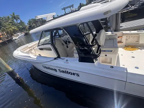 2023 Boston Whaler 350 Realm, photo 1 in Pompano Beach, FL
