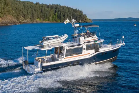 2027 Ranger Tugs R-43 CB, photo 1 in Fort Lauderdale, FL