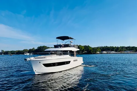 2026 Beneteau Swift Trawler 37 Fly, photo 1 in Niceville, FL