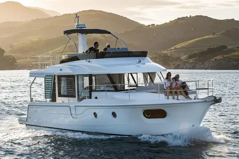 2026 Beneteau Swift Trawler 41 Fly, photo 1 in Dania Beach, FL