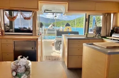 2017 Lagoon 450, photo 1 in Dania Beach, FL