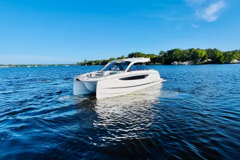 2026 Jeanneau TH38, photo 1 in Niceville, FL