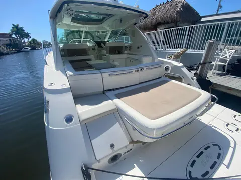 2012 Sea Ray 450 Sundancer, photo 1 in Pompano Beach, FL