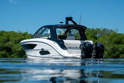 2026 Sea Ray Sundancer 370 Outboard, photo 1 in Fort Myers, FL