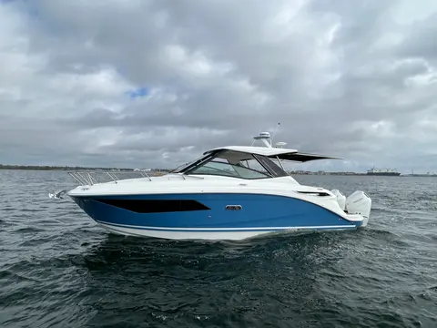 2026 Sea Ray Sundancer 320 Outboard, photo 1 in Pensacola, FL