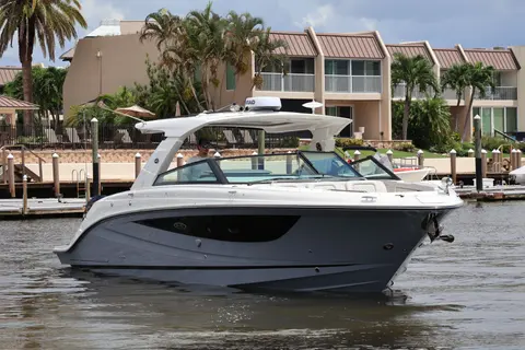 2026 Sea Ray SLX 400 Outboard, photo 1 in Naples, FL