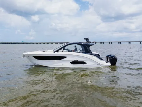 2026 Sea Ray Sundancer 370 Outboard, photo 1 in Clearwater, FL