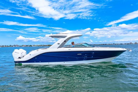 2026 Sea Ray SLX 310 Outboard, photo 1 in St Petersburg, FL