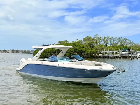 2026 Sea Ray SLX 310 Outboard, photo 1 in St Petersburg, FL