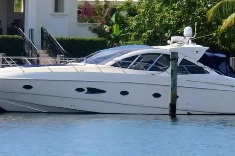 2010 Azimut Atlantis 54, photo 1 in Fort Lauderdale, FL