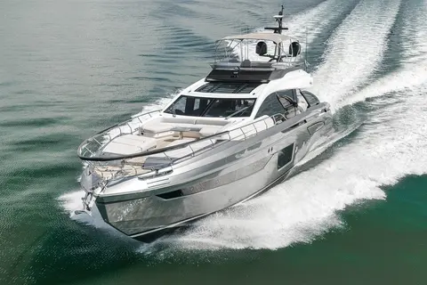 2024 Azimut S8, photo 1 in Miami Beach, FL