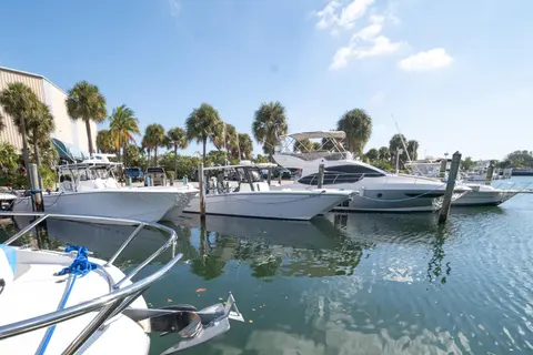 2022 World Cat 400 CC-X, photo 1 in Miami, FL