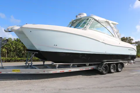 2019 World Cat 320 DC, photo 1 in Tavernier, FL