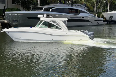 2019 World Cat 320 DC, photo 1 in Fort Lauderdale, FL