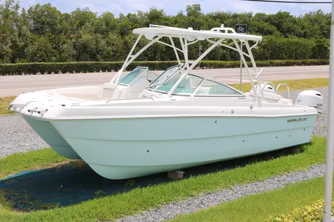 2027 World Cat 230 SD, photo 1 in Tavernier, FL