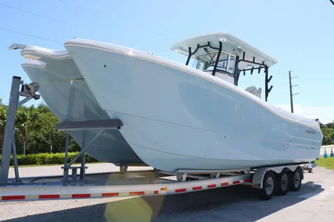 2027 World Cat 295 CC, photo 1 in Tavernier, FL