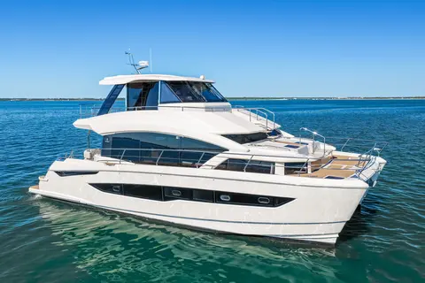 2022 Aquila 54 Yacht, photo 1 in St Petersburg, FL