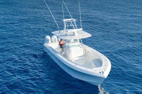2027 Bahama 37, photo 1 in Fort Pierce, FL