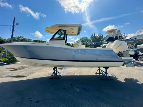 2027 Chris-Craft Catalina 28, photo 1 in Fort Lauderdale, FL
