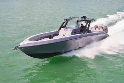 2022 Midnight Express 37 Open, photo 1 in Miami Beach, FL