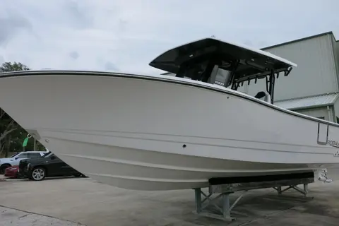 2026 Robalo R300 Center Console, photo 1 in Largo, FL