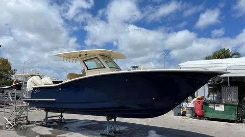 2027 Scout 305 LXF, photo 1 in Fort Lauderdale, FL