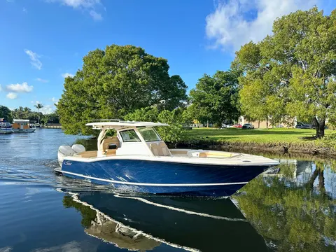 2027 Scout 330 LXF, photo 1 in Fort Lauderdale, FL
