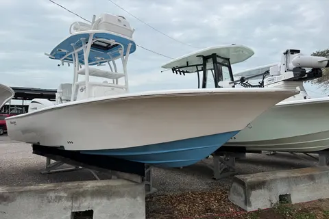 2027 Tidewater 2500 Carolina Bay, photo 1 in St. Petersburg, FL