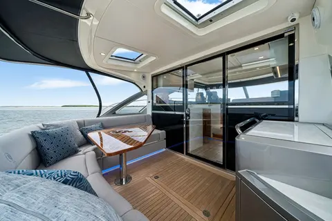 2023 Riviera 4600 Sport Yacht, photo 1 in Stuart, FL