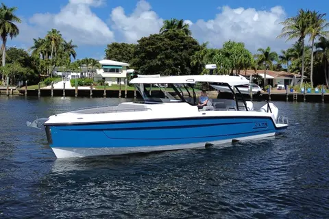 2026 Cruisers Yachts 38 VTR, photo 1 in Pompano Beach, FL