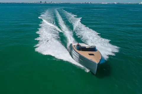 2018 Canard Yachts eMotion HYBRID, photo 1 in Miami, FL