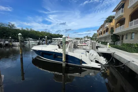 2022 Regal 33 SAV, photo 1 in Boynton Beach, FL