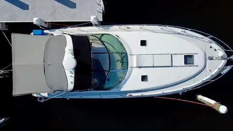 2003 Sea Ray 380 Sundancer, photo 1 in Hallandale Beach, FL