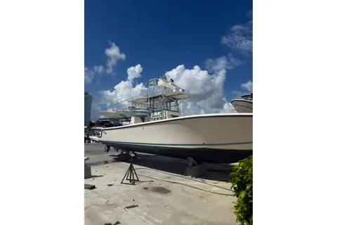 2005 SeaVee 340B, photo 1 in Miami, FL