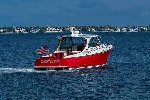 2016 Hinckley Talaria 34, photo 1 in Stuart, FL